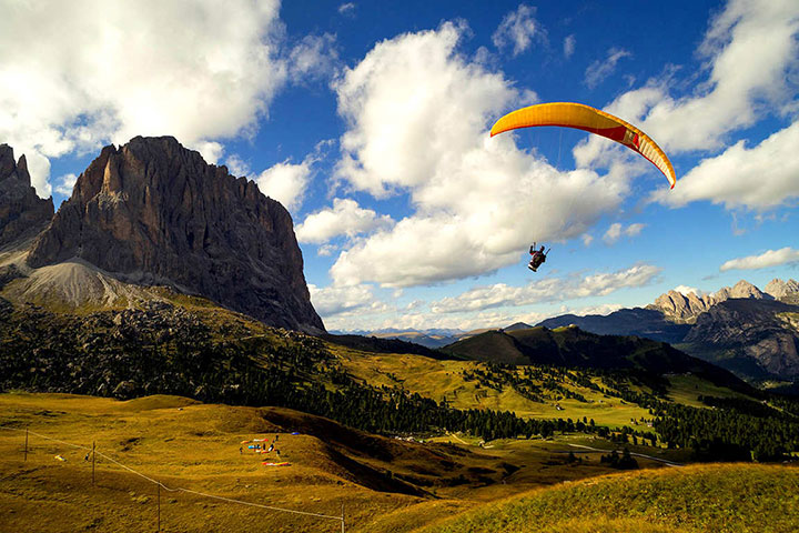 Adventurous paragliding