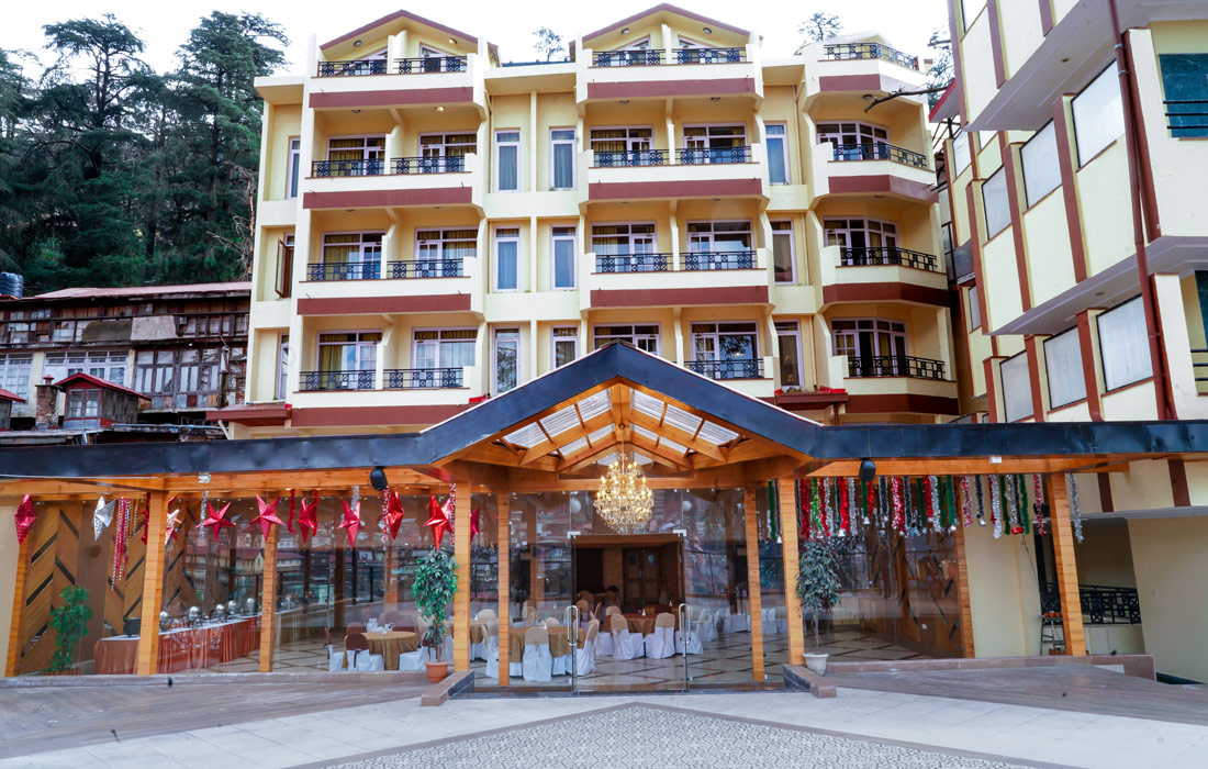 Banquet hall with all the basic and advance services