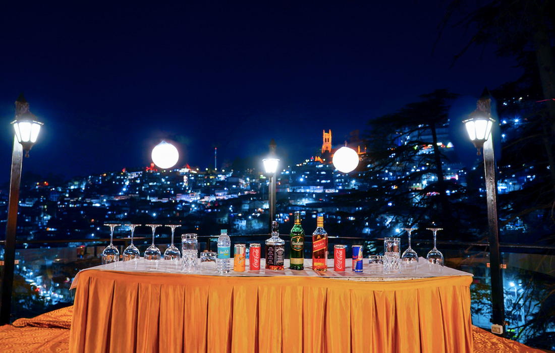 Banquet hall with all the basic and advance services