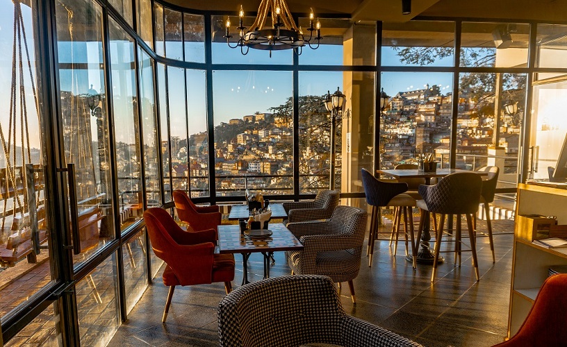 Tasty breakfast at the restaurant in shimla